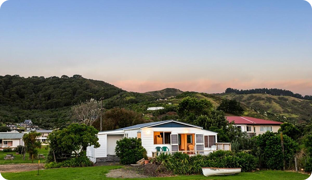 Mahia ‘Rolling Stones’ B’n’B Cottages